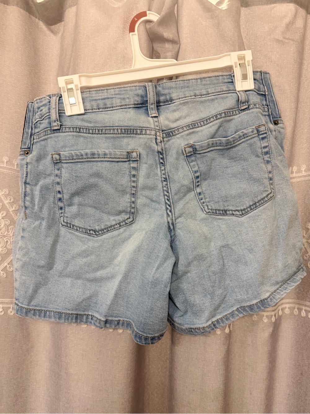 Maternity Isabel by Ingrid Isabel Light Blue Midi Short Jeans sz 4